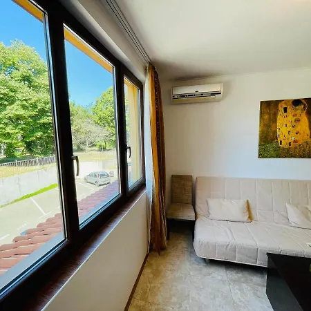 в комплекс Mirage Of *