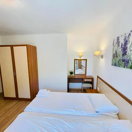 Complex Mirage Of アパート