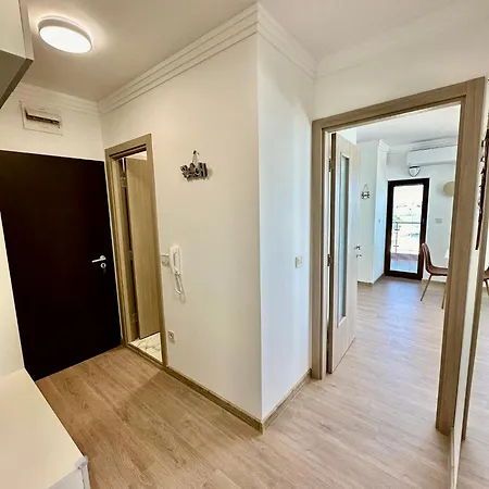 アパート Complex Mirage Of