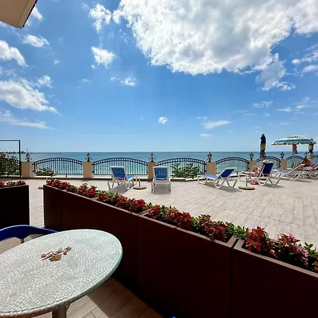 Complex Mirage Of アパート ネセバル