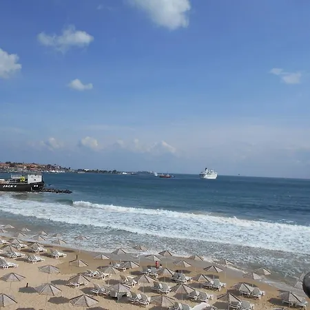 アパート Complex Mirage Of